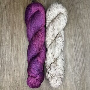 Knit Stars Yarn "Mrs. Crosby/Hat Box" Merino Silk Cashmere 2 Skeins 317 Yds Ea‎